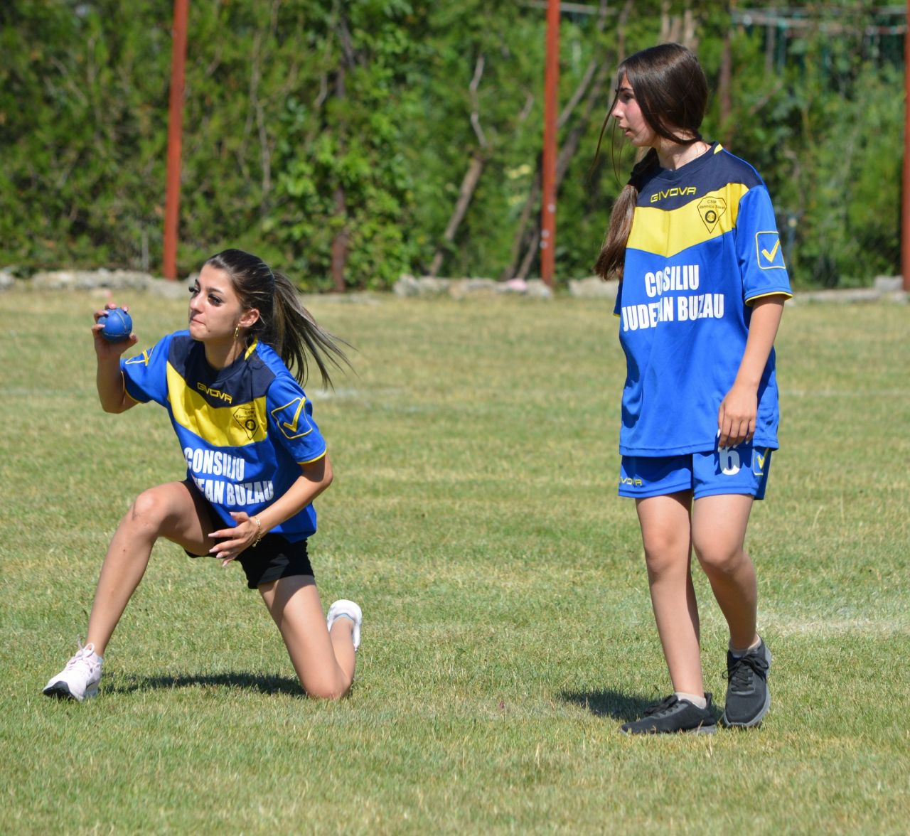 Fetele au făcut spectacol pe stadion! Clubul fără rival în Campionatele Naționale de oină, sportul național al României_11