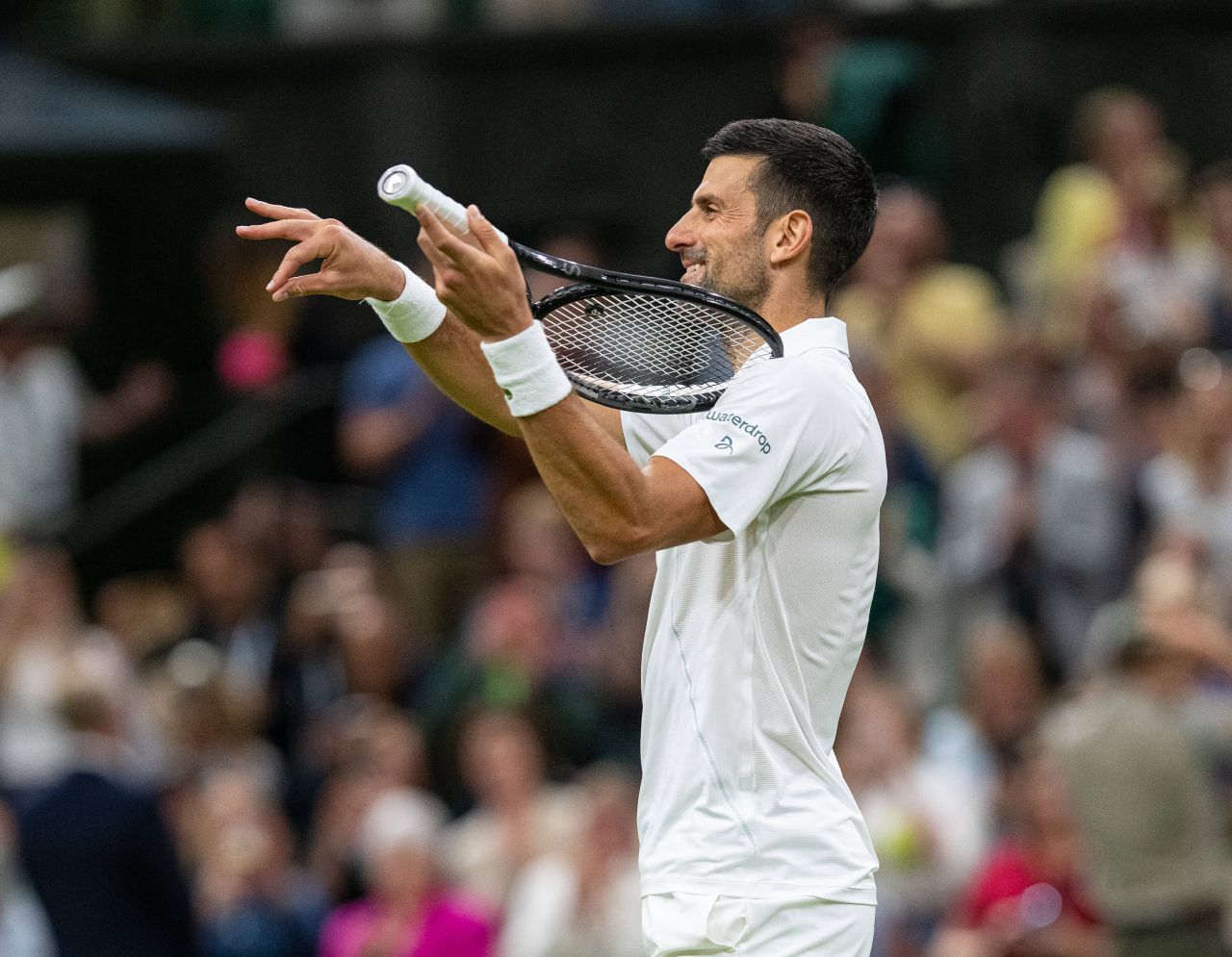 Djokovic face ce vrea la Wimbledon. I-a pus la punct pe englezi în cel mai ferm mod posibil, de când joacă_2