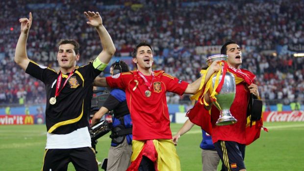 
	Campionul european cu Spania și golgheterul La Liga în 2008 a semnat la 44 de ani un nou contract de jucător! Cum arată acum

