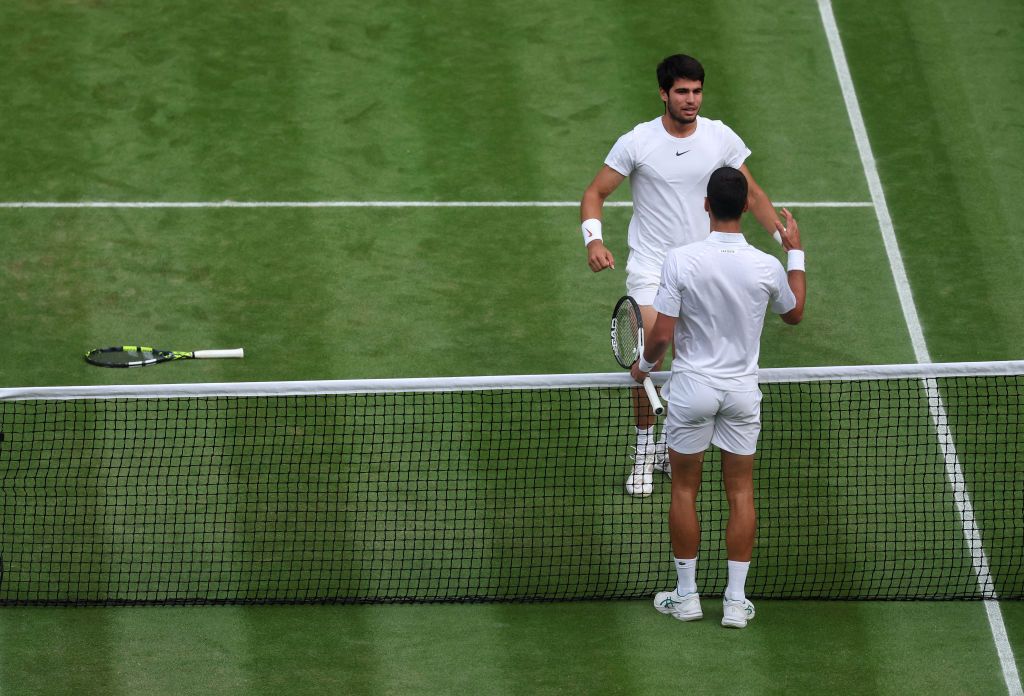 Alcaraz îl surclasează pe Djokovic în finala Wimbledon 2024 și face „dubla Paris - Londra”_20