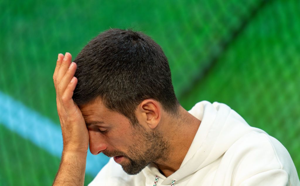 Alcaraz îl surclasează pe Djokovic în finala Wimbledon 2024 și face „dubla Paris - Londra”_25