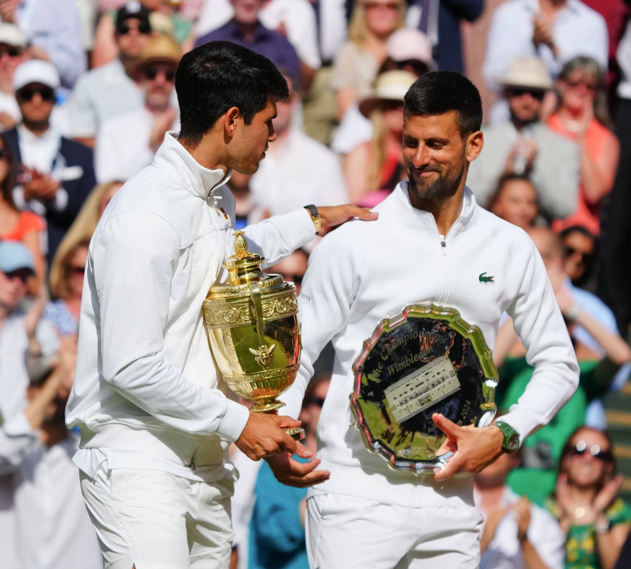 Alcaraz îl surclasează pe Djokovic în finala Wimbledon 2024 și face „dubla Paris - Londra”_68