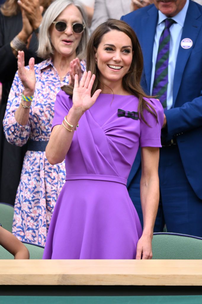 Apariție rară pentru Kate Middleton, alături de Prințesa Charlotte. Cum arată la patru luni după ce a făcut anunțul despre cancer_3