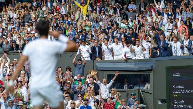 
	Emma Răducanu și Gerard Butler, la finala Wimbledon 2024. Djokovic pare doar o amintire a jucătorului de anul trecut
