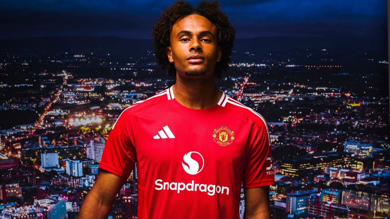 Manchester United Joshua Zirkzee