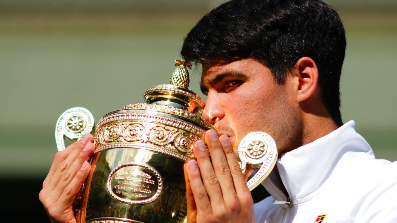 Regele Carlos Carlos Alcaraz finala Novak Djokovic Wimbledon