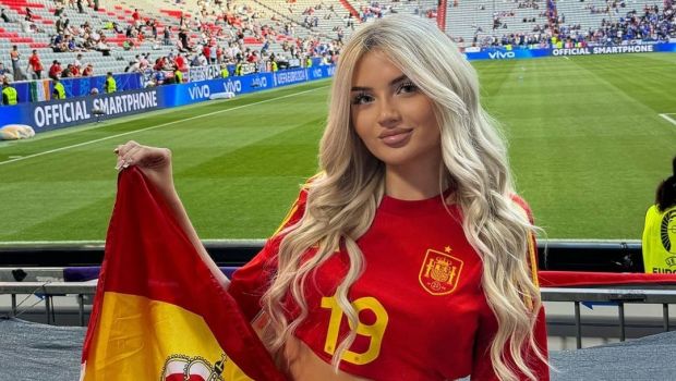 
	Apariție incendiară pentru cea mai hot susținătoare a Spaniei. A venit așa în tribunele stadionului din Berlin, înaintea finalei
