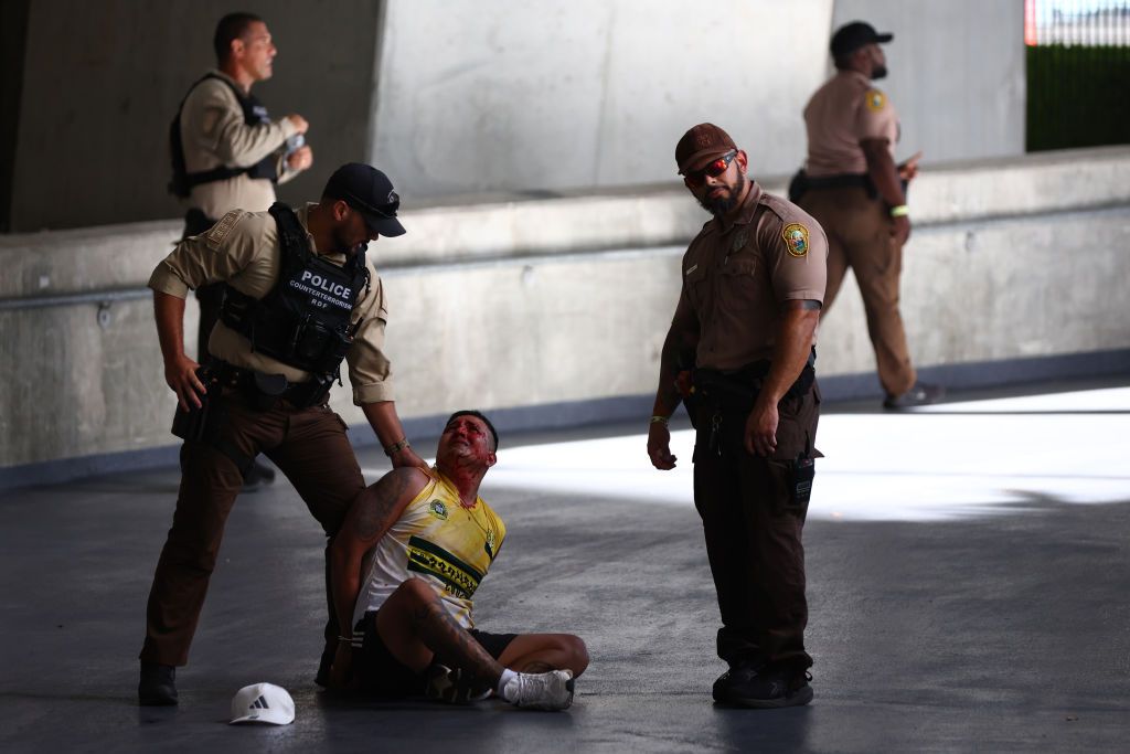 UPDATE | Start amânat la finala Copa America, din cauza incidentelor violente. Fanii au încercat să intre prin gurile de ventilație_1