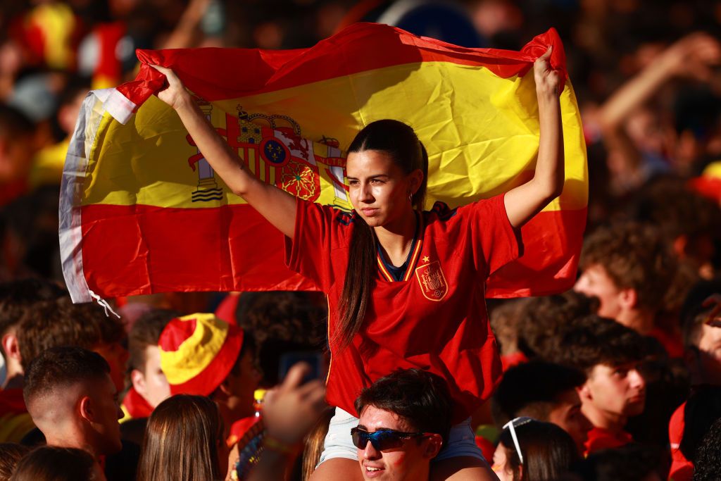 Nebunie la Madrid! Furia Roja a sărbătorit cu zeci de mii de fani trofeul câștigat la EURO 2024_12