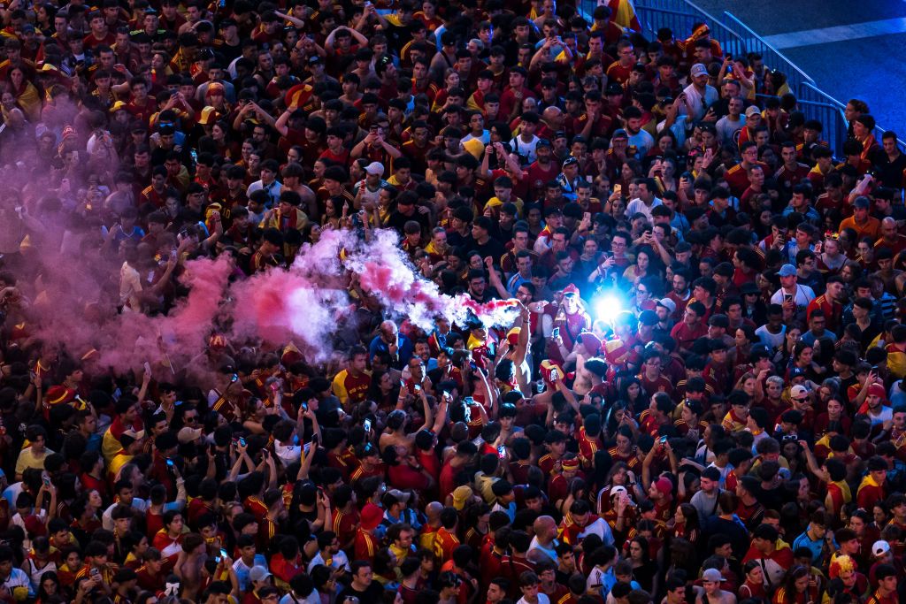 Nebunie la Madrid! Furia Roja a sărbătorit cu zeci de mii de fani trofeul câștigat la EURO 2024_24