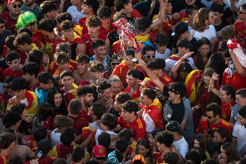 Nebunie la Madrid! Furia Roja a sărbătorit cu zeci de mii de fani trofeul câștigat la EURO 2024_30