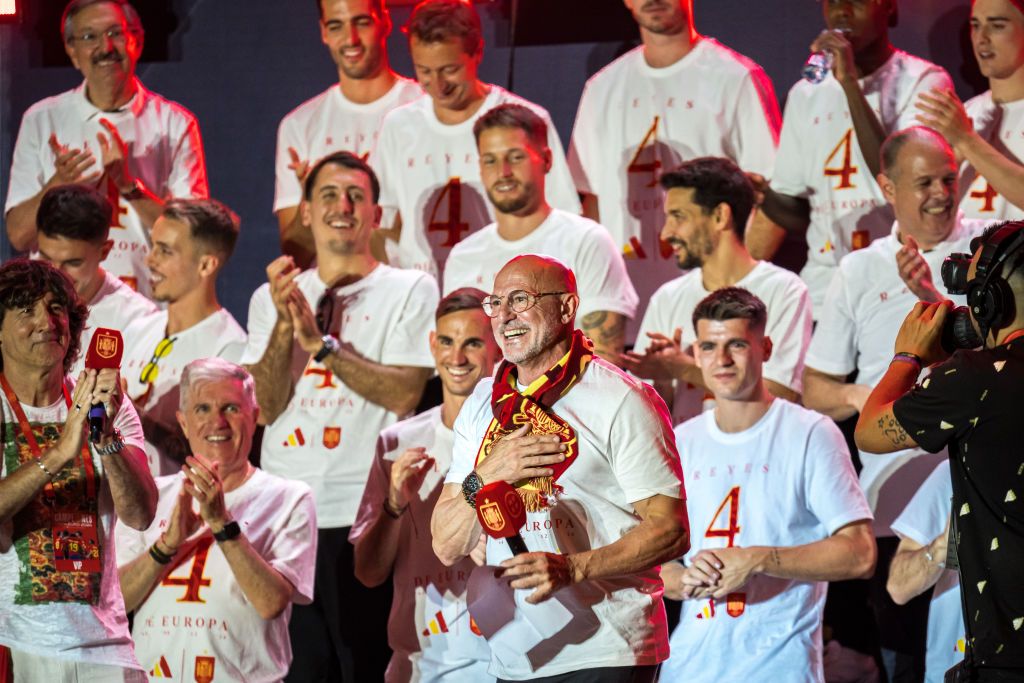 Nebunie la Madrid! Furia Roja a sărbătorit cu zeci de mii de fani trofeul câștigat la EURO 2024_33