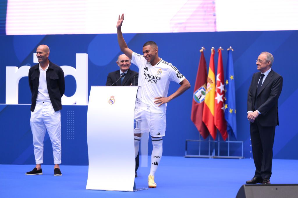 Kylian Mbappe, prezentat la Real Madrid! Discursul fotbalistului în fața a peste 85.000 de fani_13