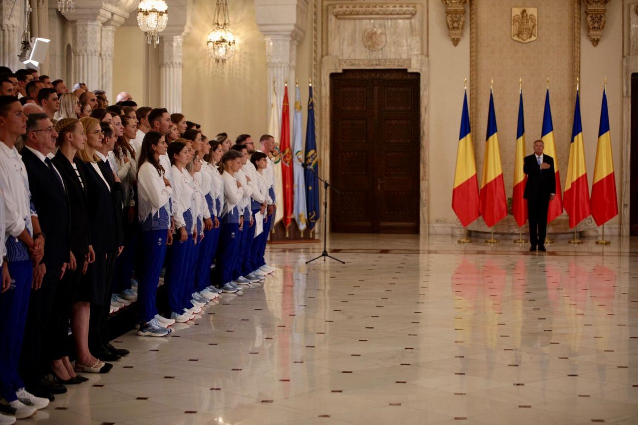 David Popovici și ceilalți olimpici ai României, în vizită la Klaus Iohannis. Imagini de la Cotroceni _10