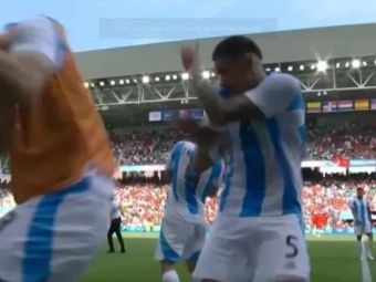 
	Uluitor: Golul Argentinei, anulat la VAR după două ore! Jucătorii, chemați de la vestiare pentru a juca încă 3 minute
