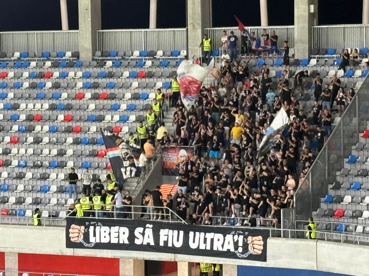 Cum arată tribunele stadionului din Ghencea la meciul FCSB - Oțelul Galați_3