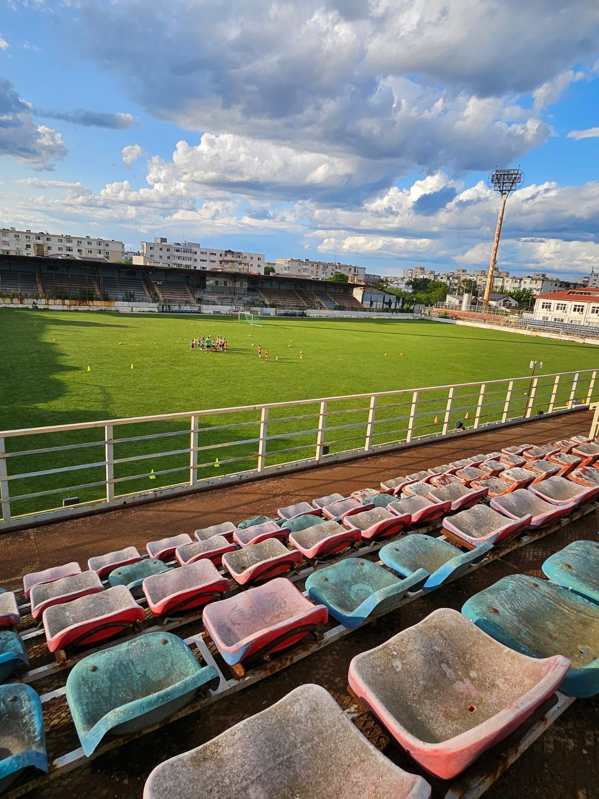 Atunci și acum! Cum arată stadionul Astra din Ploiești, unde Constantin Budescu dădea gol din parcare_20