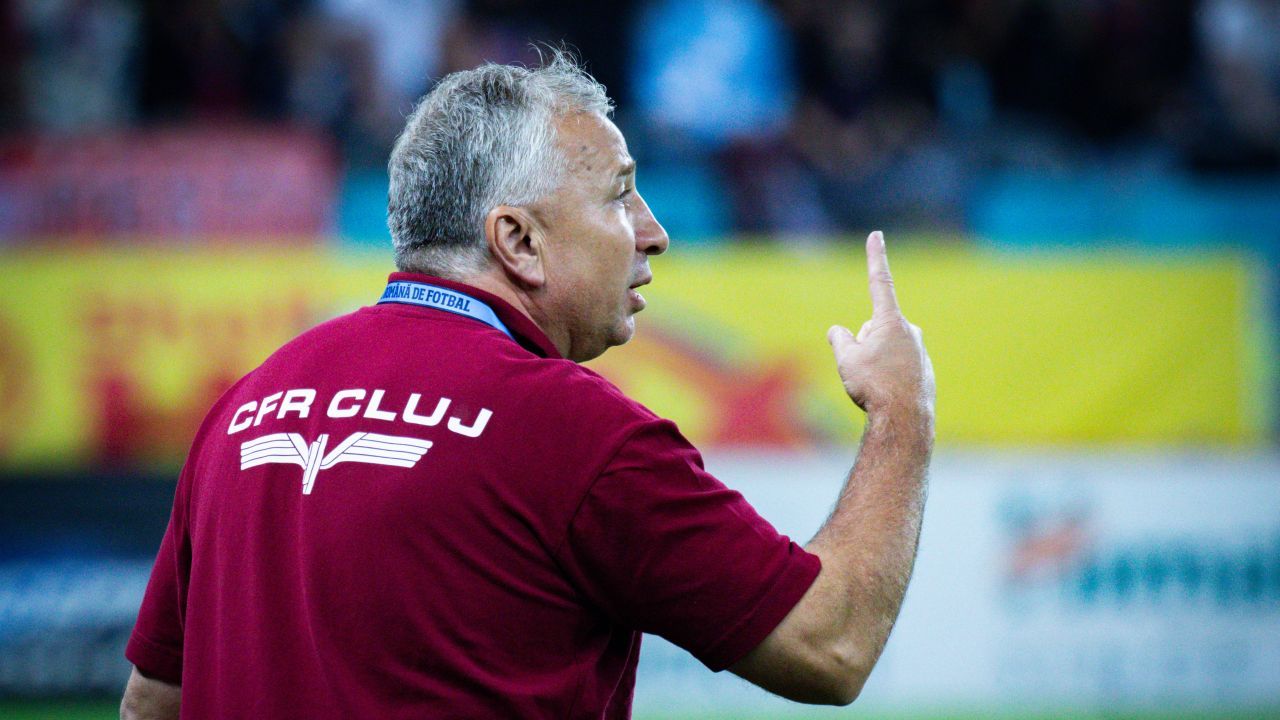 CFR Cluj – Universitatea Craiova, de la ora 22:00, derby-ul echipelor care s-au făcut iarăși de râs în Conference League! Echipele de start