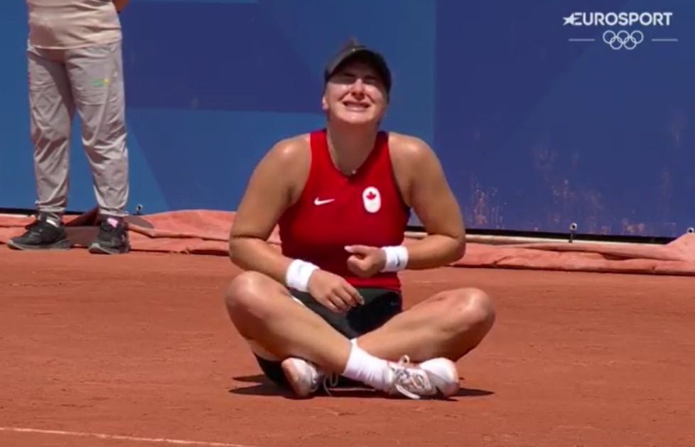 Bianca Andreescu, în lacrimi și copleșită de durere la JO! Ce i s-a întâmplat înainte să fie eliminată în turul II_4