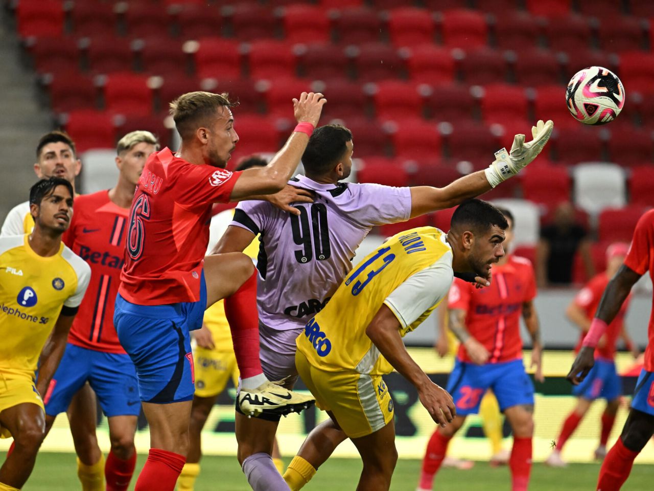 Maccabi Tel Aviv - FCSB 0-1. Baeten le aduce roș-albaștrilor calificarea în turul trei din preliminariile Champions League_13