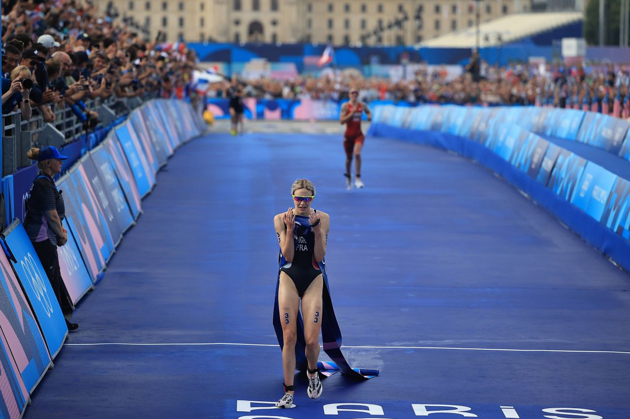 Cassandre Beaugrand, nume predestinat! Superba franțuzoaică este noua campioană olimpică la triatlon feminin_10