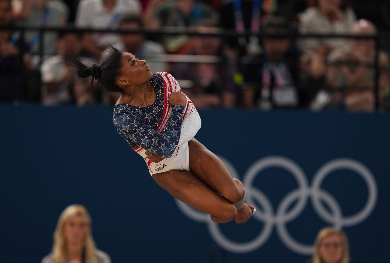 'OK, cam așa stă treaba!' Deja campioană olimpică, Simone Biles s-a enervat la Paris. Și numai ea, ci și o colegă_5