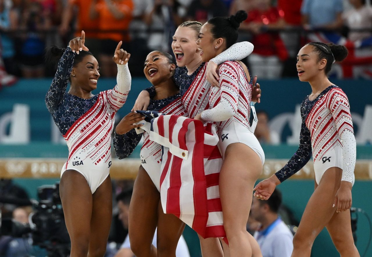 'OK, cam așa stă treaba!' Deja campioană olimpică, Simone Biles s-a enervat la Paris. Și numai ea, ci și o colegă_7