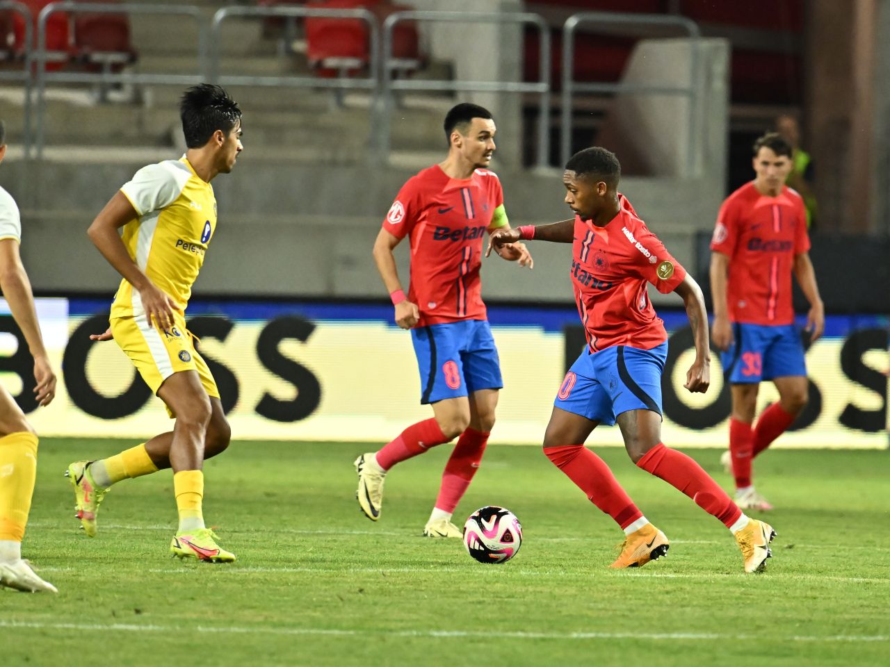 Trei concluzii după Maccabi - FCSB: remarcații, marea dezamăgire și plusul din final_1