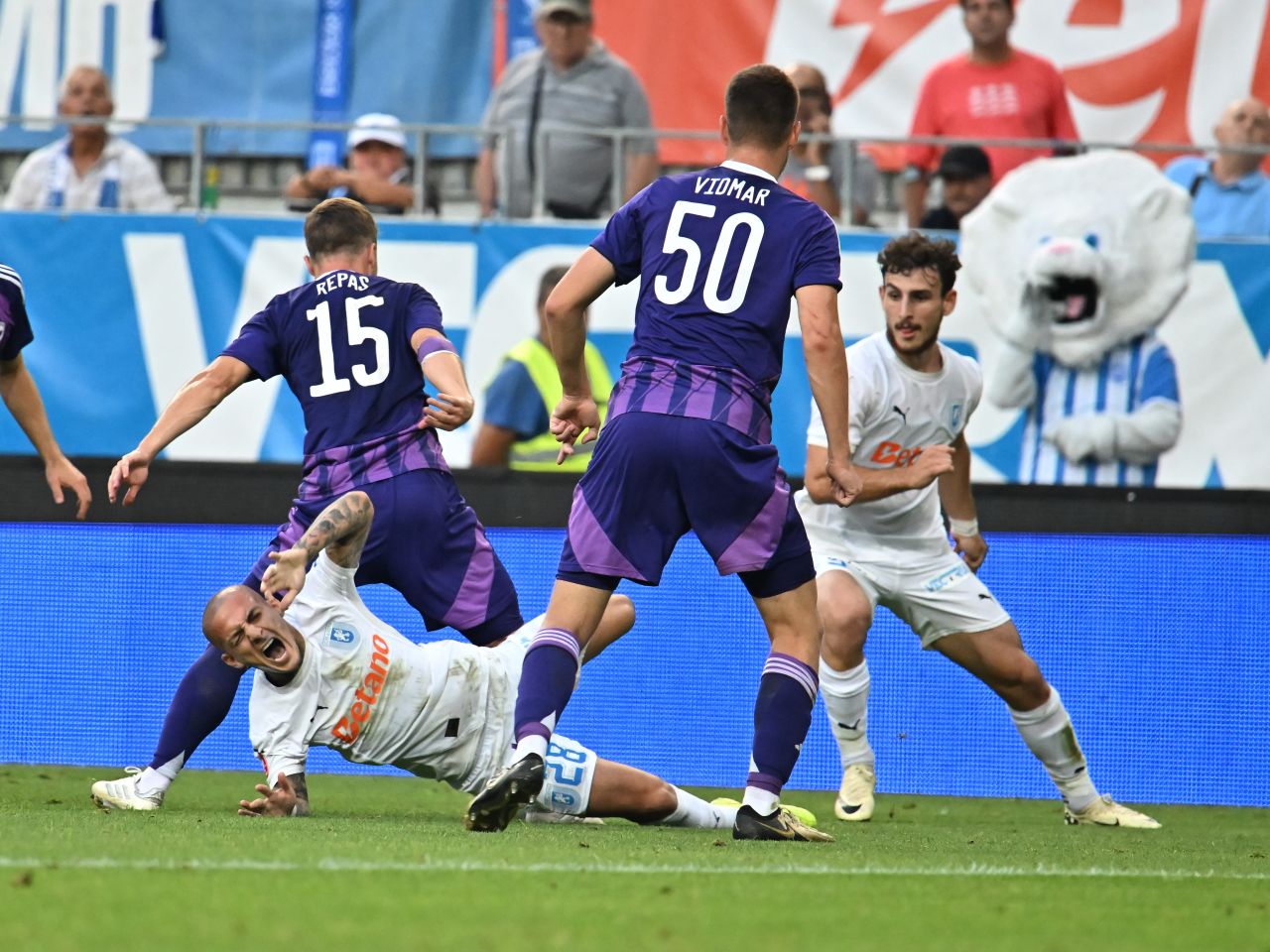 Universitatea Craiova - NK Maribor 3-2, în turul 2 preliminar din Conference League. Oltenii, eliminați din Europa_16