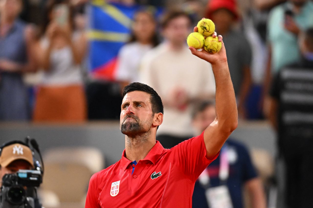 Novak Djokovic s-a prăbușit pe teren și a plâns după calificarea în finală la JO 2024! Cu cine se va bate pentru aurul olimpic_1