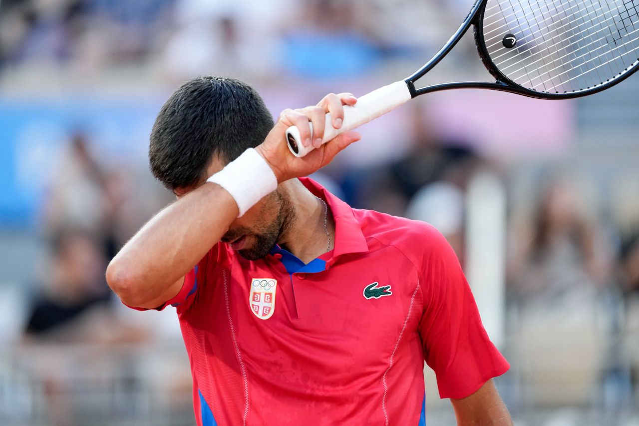 Novak Djokovic s-a prăbușit pe teren și a plâns după calificarea în finală la JO 2024! Cu cine se va bate pentru aurul olimpic_2