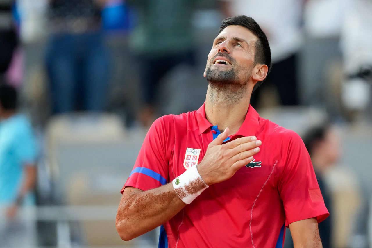 Novak Djokovic s-a prăbușit pe teren și a plâns după calificarea în finală la JO 2024! Cu cine se va bate pentru aurul olimpic_6