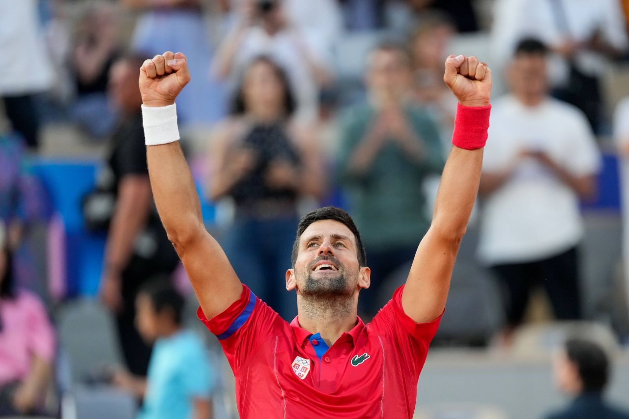 Novak Djokovic s-a prăbușit pe teren și a plâns după calificarea în finală la JO 2024! Cu cine se va bate pentru aurul olimpic_7