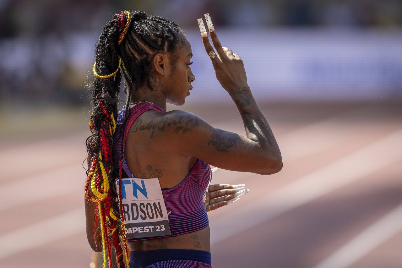 Sha'Carri Richardson, marea favorită azi la aurul olimpic de la 100 m, este o apariție! Piercing-uri și tatuaje peste tot + o suspendare pentru canabis_2