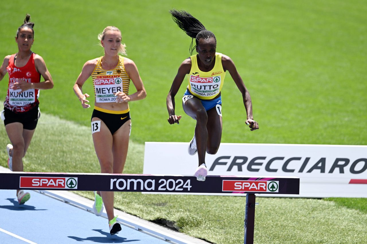 Cât ghinion! Atleta româncă Stella Rutto a explicat ce i s-a întâmplat în calificările pentru finala de la 3000 m obstacole_5