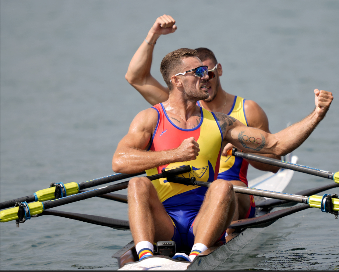 Ce a făcut Michael Phelps când i-a văzut pe campionii olimpici Marian Enache și Andrei Cornea. Americanul, încântat de întâlnirea cu românii _2