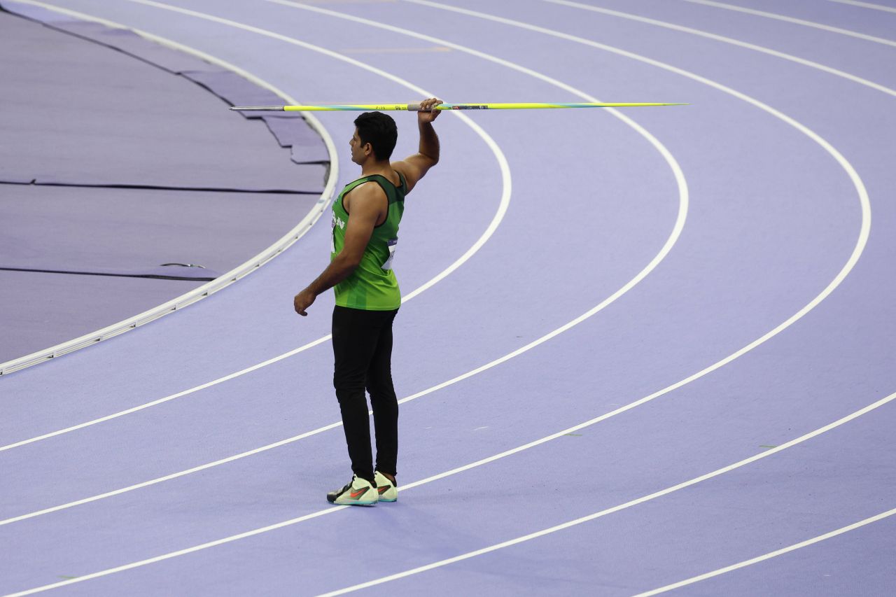 Nebunie cu prăjituri și bomboane în Pakistan după aurul olimpic al lui Arshad Nadeem! ”El a dus aurul, noi nu avem nimic”_4