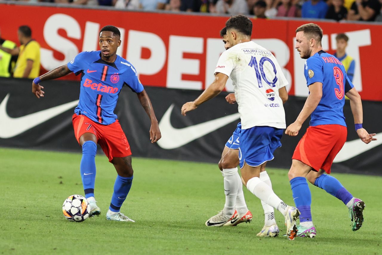 FCSB - Farul Constanța 3-2. Ce spectacol în Ghencea! Roș-albaștrii obțin prima victorie în campionat_15