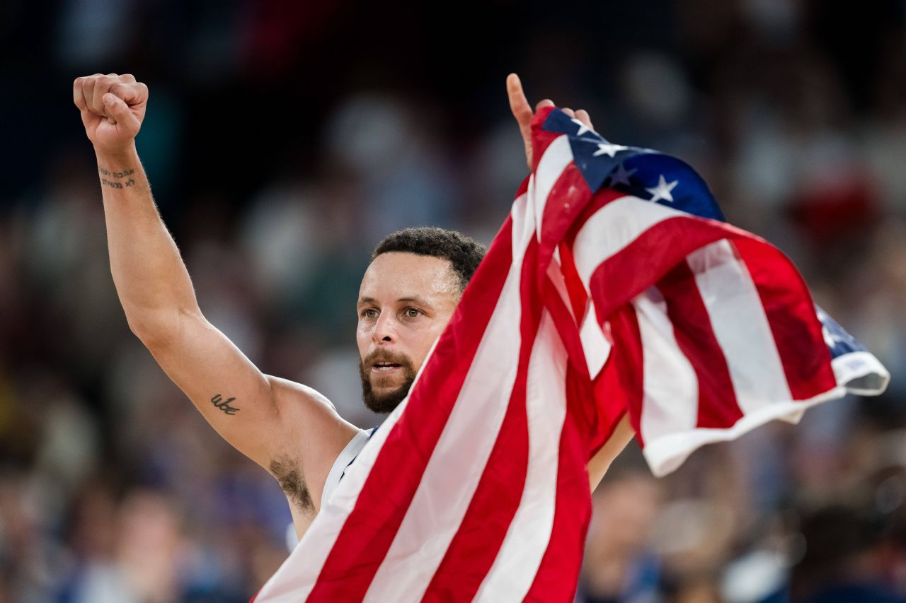 SUA x LeBron James, aur olimpic la baschet! Gazdele, cu Wembanyama în frunte, au fost neputincioase _7