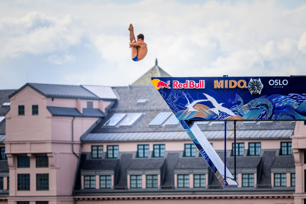 Medalie de bronz! Constantin Popovici rămâne în lupta pentru un nou titlu în Seria Mondială Red Bull Cliff Diving _14