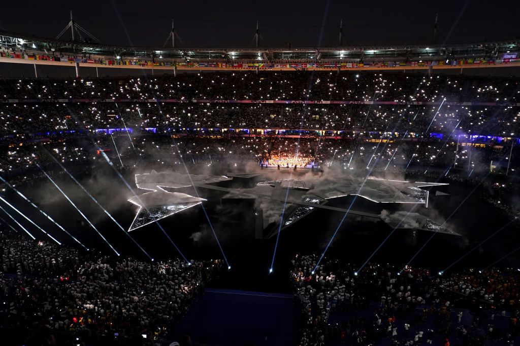 Ceremonie grandioasă la încheierea Jocurilor Olimpice de la Paris! Mihaela Cambei a purtat drapelul României_22