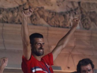 
	Novak Djokovic şi medaliaţii Serbiei la JO au avut parte de o primire fascinantă la Belgrad
