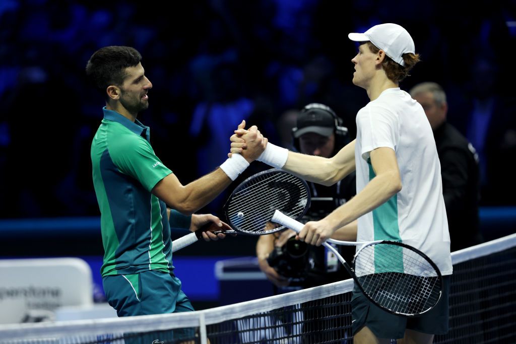 A făcut o pauză de la celebrul regim. Imagini rarisime cu Novak Djokovic sărbătorind medalia de aur cucerită la Paris_33