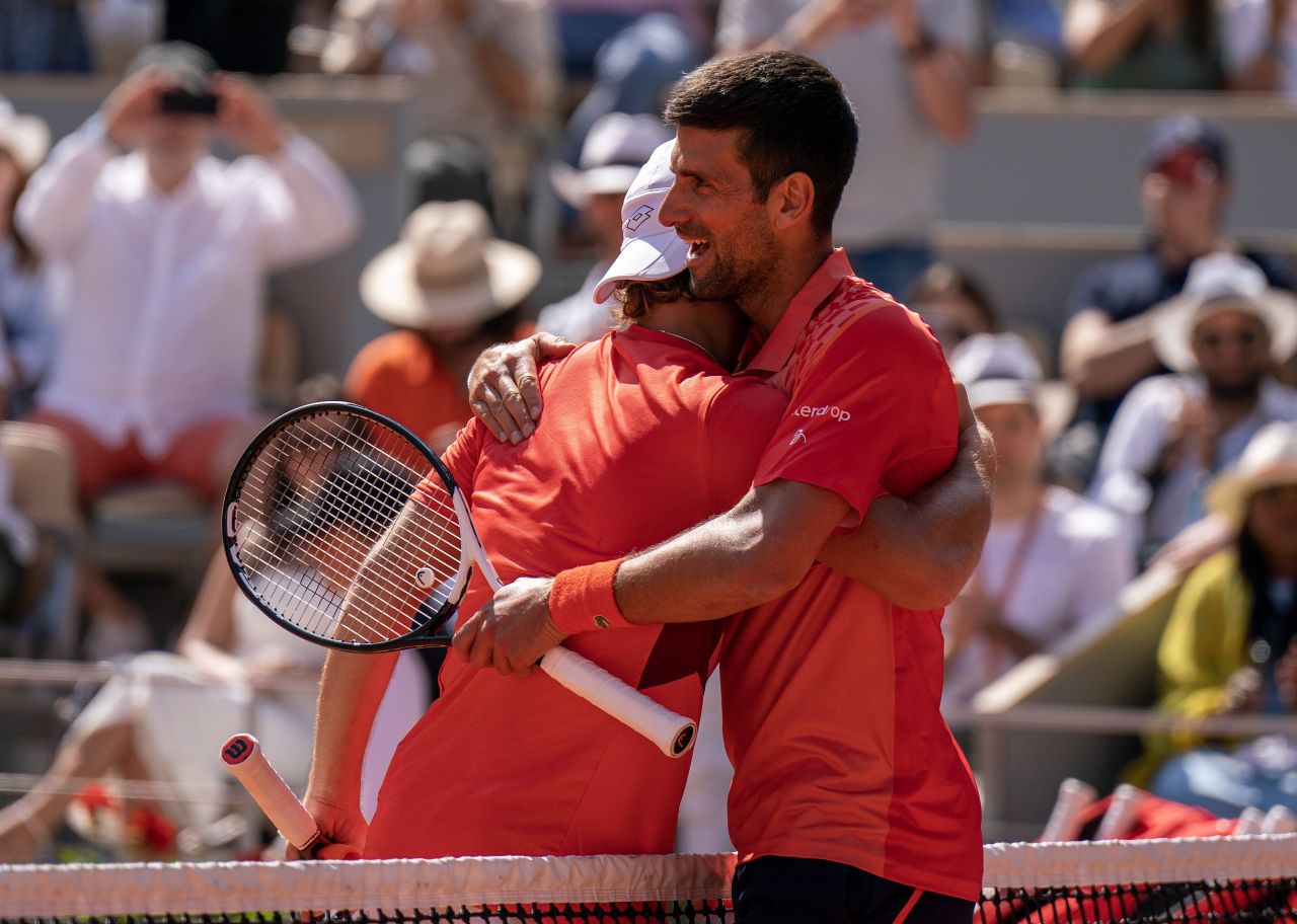 Novak Djokovic l-a emoționat până la lacrimi pe Sam Querrey: ”N-am plâns nici când m-am căsătorit sau la nașterea copiilor. Soția a plâns și ea” _4