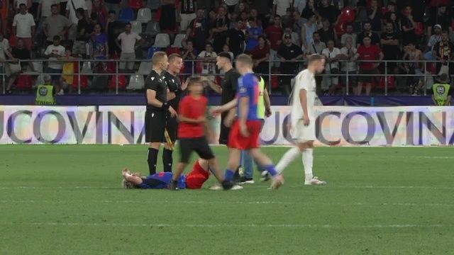 "O să te vadă Dumnezeu!" Ce s-a întâmplat după FCSB - Sparta Praga + MM Stoica, scut în fața arbitrilor_5