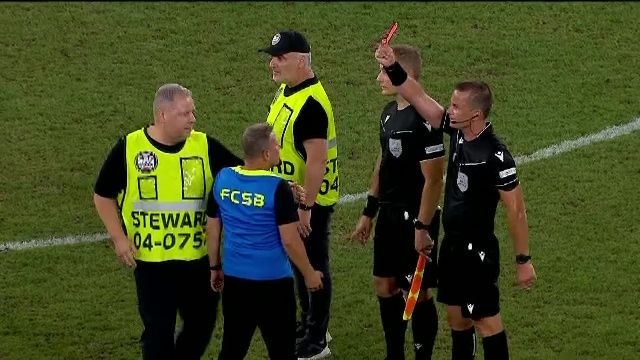 "O să te vadă Dumnezeu!" Ce s-a întâmplat după FCSB - Sparta Praga + MM Stoica, scut în fața arbitrilor_8