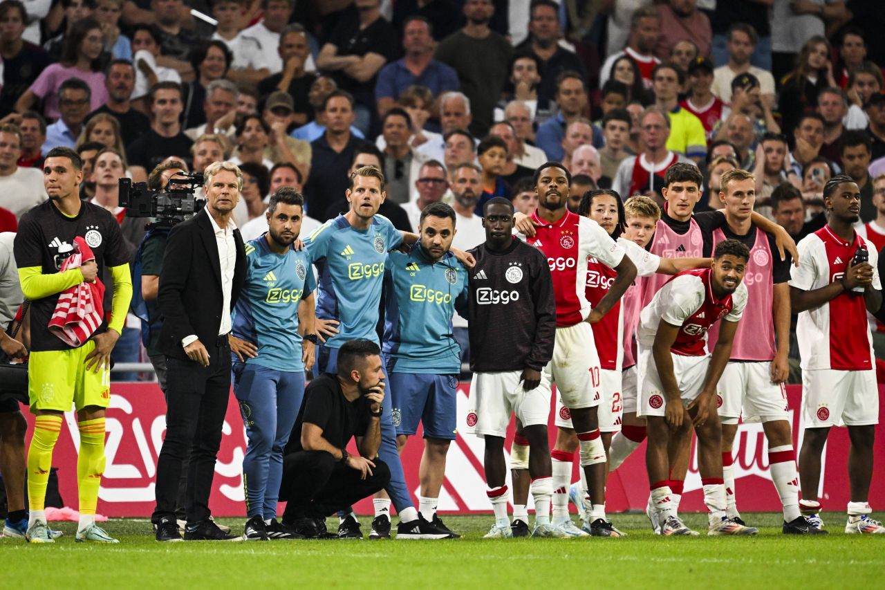 Ajax s-a calificat în play-off-ul Europa League după 34 de lovituri de departajare! Portarul de 40 de ani a apărat 5 și a transformat_6