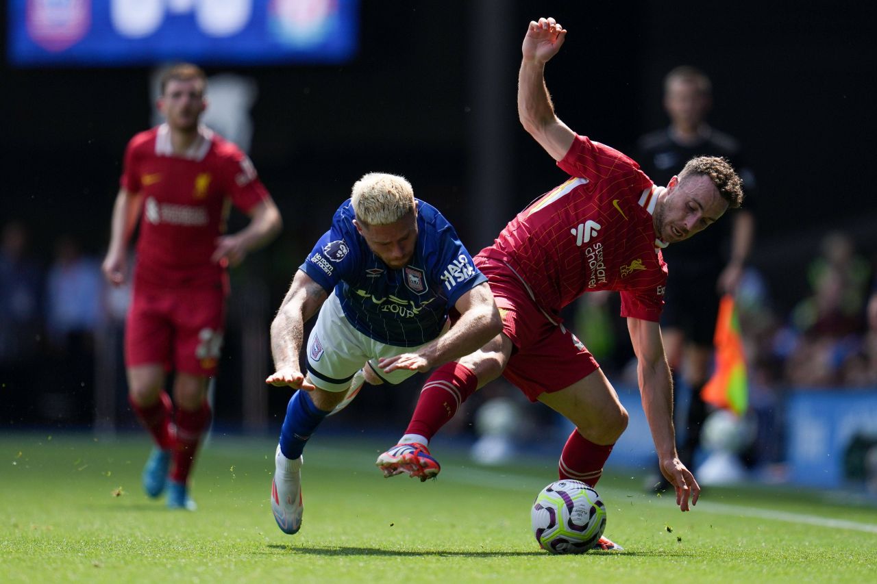 Ipswich Town - Liverpool 0-2. ”Cormoranii” n-au avut emoții cu echipa lui Ed Sheeran_2