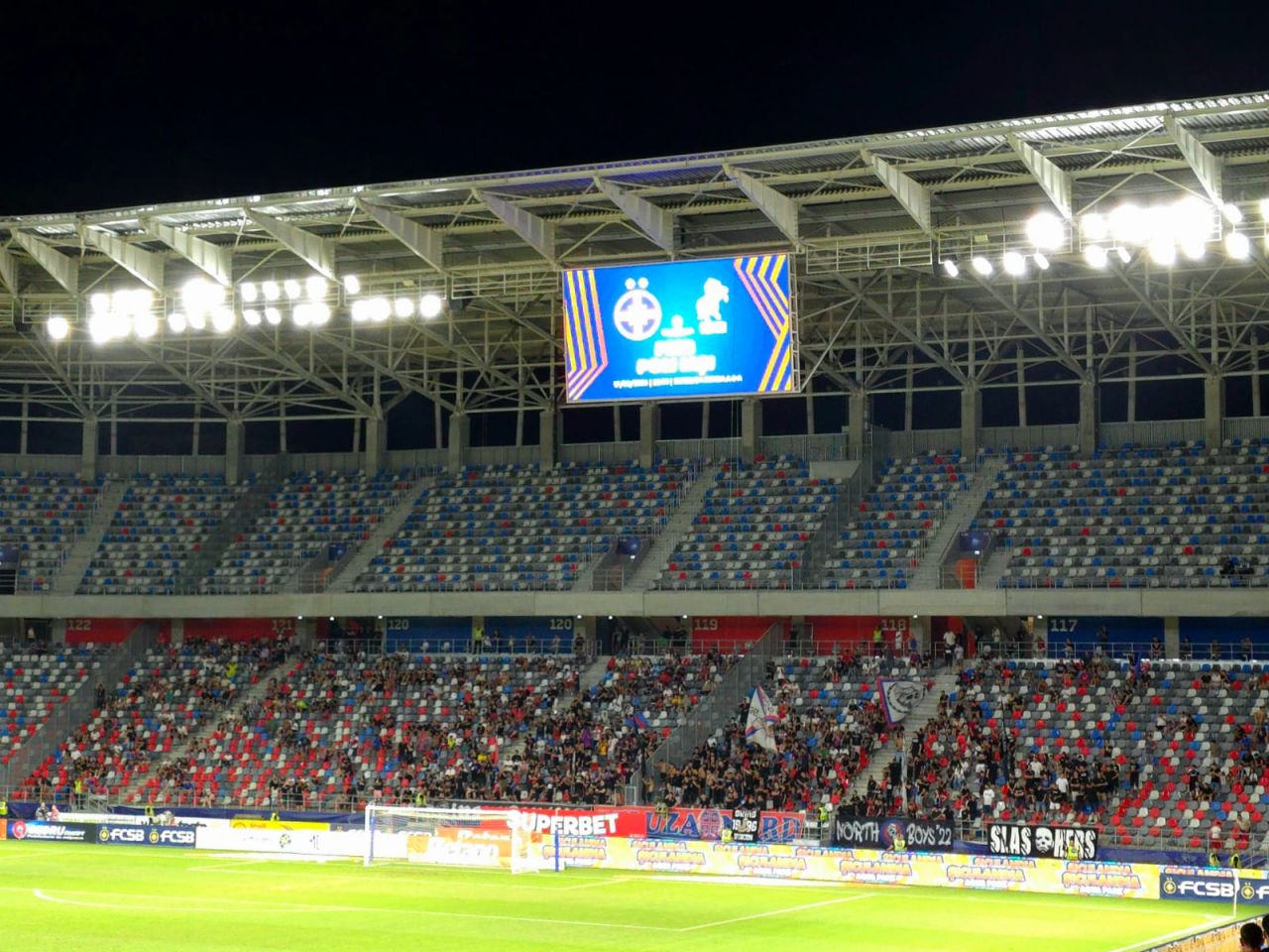 Bate vântul în Ghencea! Fanii FCSB-ului nu s-au înghesuit la stadion pentru meciul cu Poli Iași_8