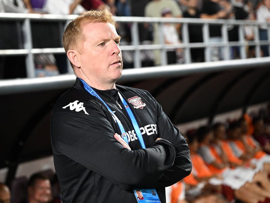 Neil Lennon Dinamo Giulesti Rapid